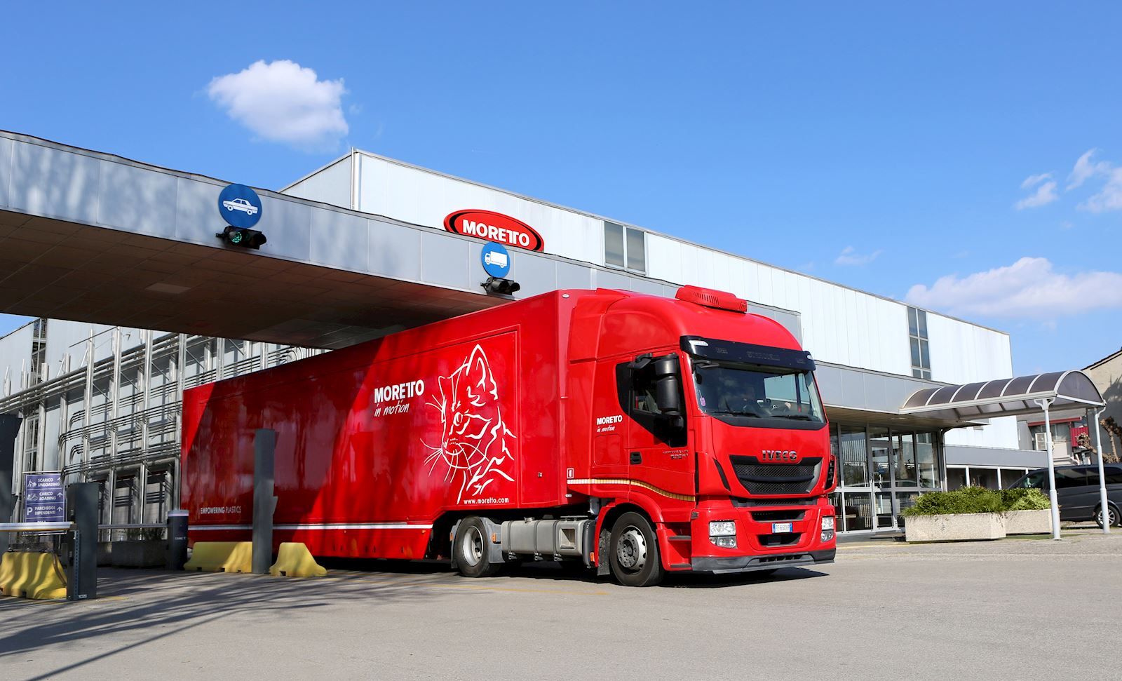 Moretto in Motion: Experience, Learn, Innovate Moretto in Motion: Experience, Learn, Innovate
